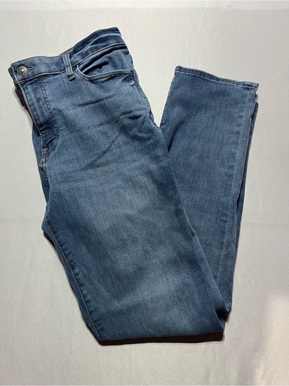 Express Classic Men's 36x32 Light Wash Blue Denim Straight Leg Jeans